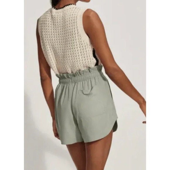 Varley Shorts Womens Medium Green Jonas Paper Bag Waist Casual Relaxed Fit - Picture 3 of 9
